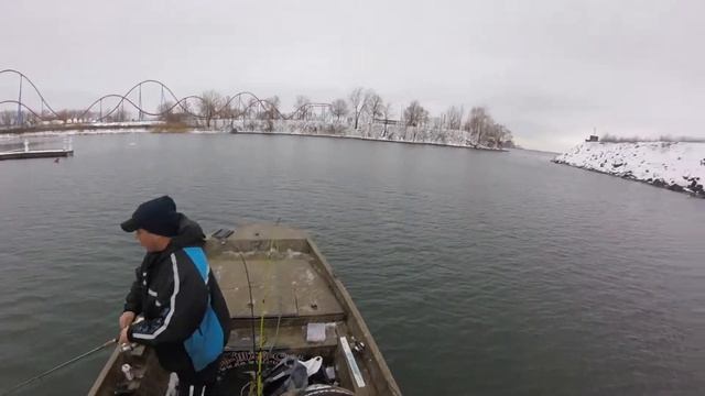 9 janvier pêche en bateau! mario pêche et ses LiveTarget et son Humminbird Helix7 смотреть онлайн