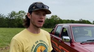 Я купил “самый неубиваемый грузовик в мире”. Дизельная Toyota Hilux  | WhistlinDiesel на русском