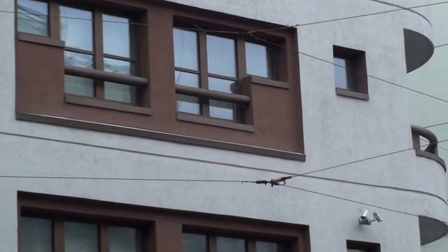 Этот дом был утеплён пенопластом в 1996 году, прошло 20 лет. смотреть онлайн