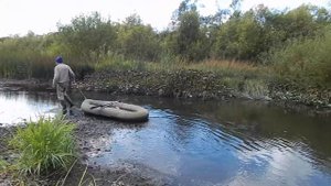 резиновая лодка лгн-2  196? года выпуска до сих пор встрою.