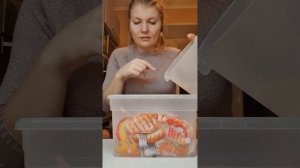 Мариную мясо и грибы, будет вкусный шашлык!