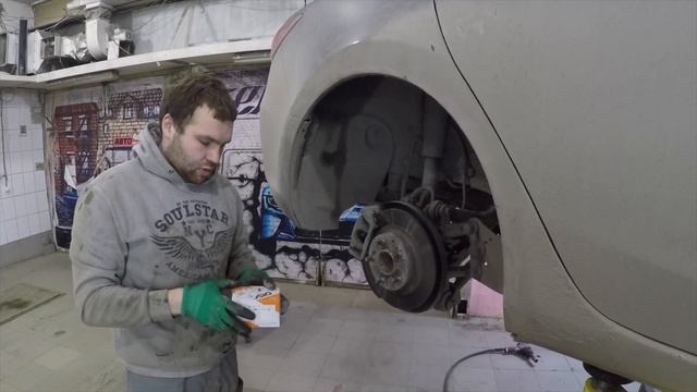 Самоизоляция в автосервисе! Замена задних колодок на mazda 6, mazda сх 5 с электро ручником.