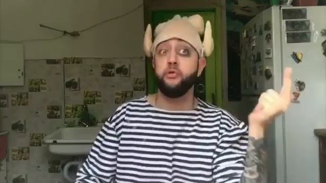 А Я сяду в кабриолет и уеду куда нибудь. .. смотреть онлайн