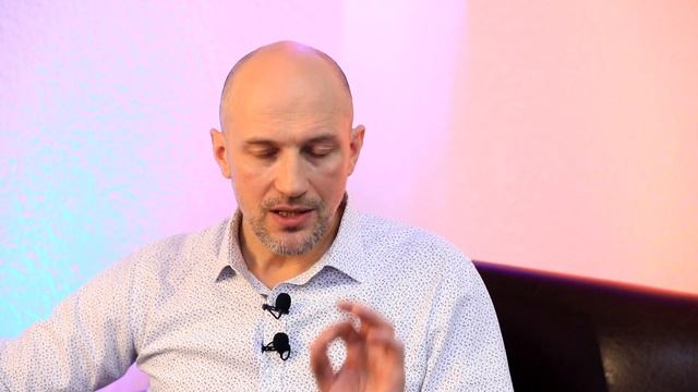 Парфюмер о секрете духов Шанель №5, о том, как создать аромат и как отличить подделку от оригинала