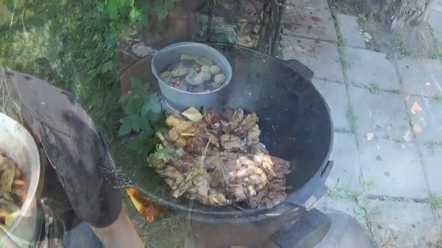 "Яхны  по казачьи" - старинное походное казачье блюдо.