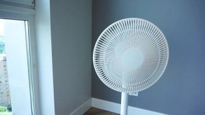 Xiaomi Smart Standing Fan 1C - отличный вариант для квартиры в жаркое лето