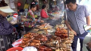 3 Places of Selling Lunch @ Boeng Trabaek Market - Grilled Fish, Meat, Soup, & More