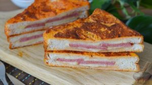 Бутерброды - закуска на фуршете не главная, но обязательная.
Горячие сэндвичи с колбасой и сыром