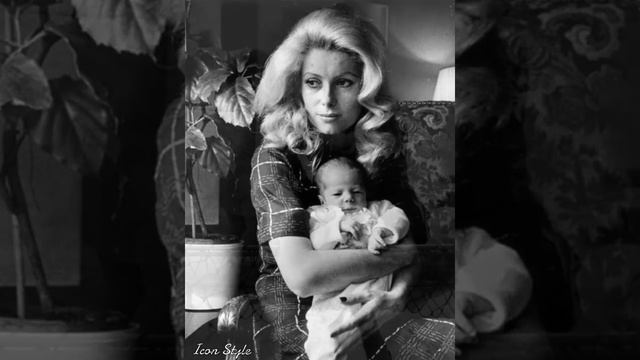 Катрин Денев (Catherine Deneuve) смотреть онлайн