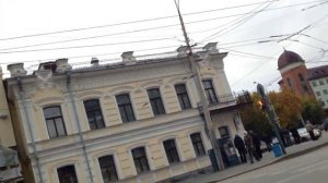 Сотрудник БЫДЛОпасности - Покровский пассаж огородил тротуар для парковки