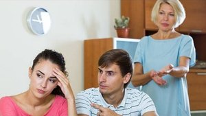 ОТВАДИТЬ НЕГОДНИЦУ ОТ СЫНА…ПРОВОДИТ СВЕКРОВЬ …