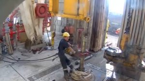 Буровая колонна улетела в скважину