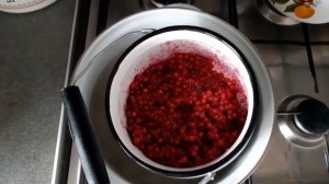 Заготовки на зиму/ парим бруснику