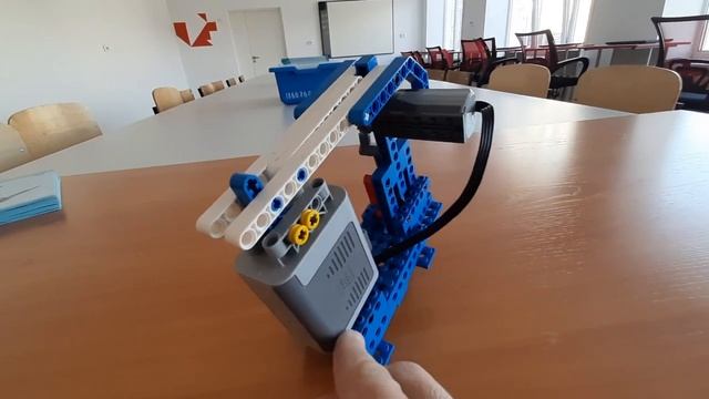 Lego 9686 Model 32 Electric jigsaw Лобзик смотреть онлайн