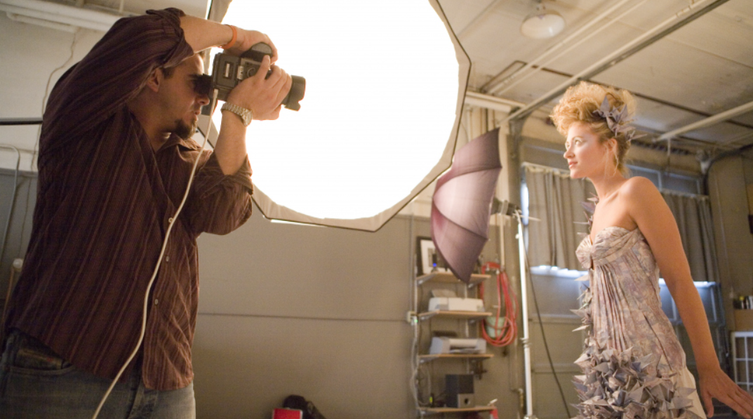 Ловушка для девушек: мошенники придумали новую схему с фейковыми фотосессиями