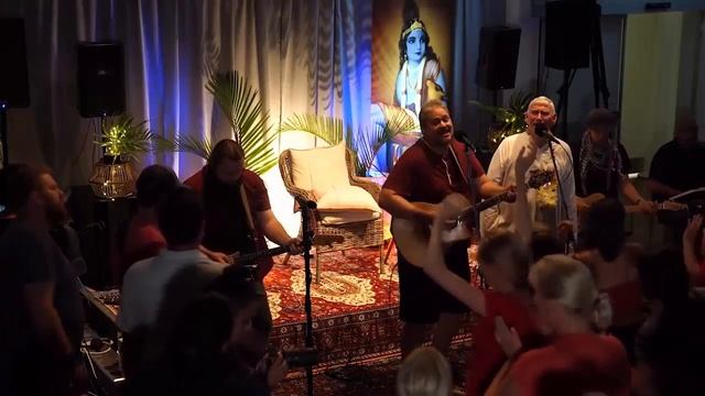 Экстатическое воспевание мантр|| Как стать счастливым в этом мире?||Пища для души смотреть онлайн