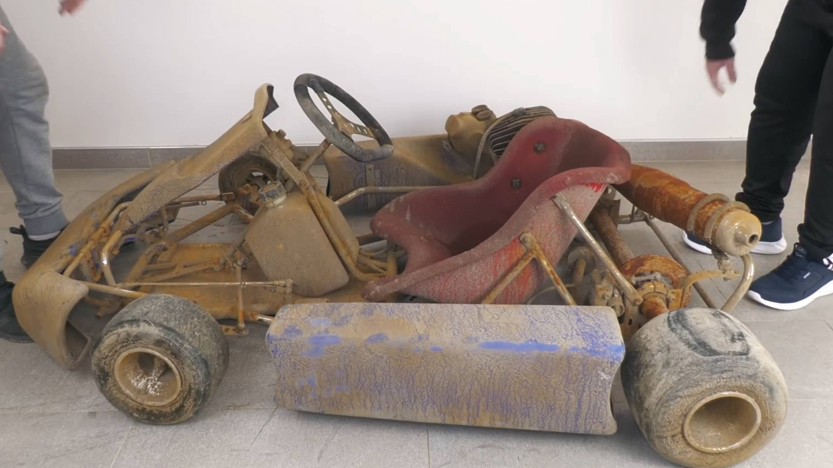 Процесс восстановления заброшенного Картинга смотреть онлайн