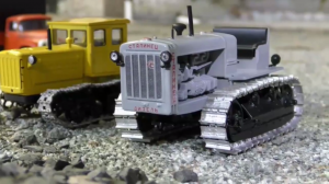 Радиоуправляемые модели тракторов в 43 масштабе Сталинец и ДТ