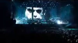 Робби Вильямс  поет без фанеры