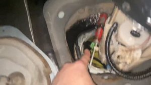 Пол бака, а машина заглохла /Mazda CX7