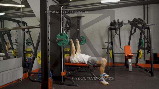 Banded California Press - Smith Machine ( Калифорнийский жим в смите с резиной ) смотреть онлайн