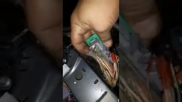 РЕМОНТ ЗАДНИХ СТЕКЛОПОДЪЁМНИКОВ . РЕНО СЦЕННИК. ЭЛЕКТРОПРОВОДКА смотреть онлайн