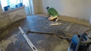 Полы из кварцвинила, алюминиевые плинтуса