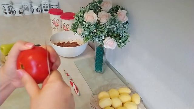 ԻՆՉՊԵՍ ՀԱՆԵԼ ԼՈԼԻԿԻ ԿԼԵՊԸ, ԱՌԱՆՑ ԵՌԱՑՐԱԾ ՋՐԻ։ КАК ОЧИСТИТЬ ПОМИДОРЫ ОТ КОЖУРЫ, БЕЗ КИПЯТКА. смотреть онлайн