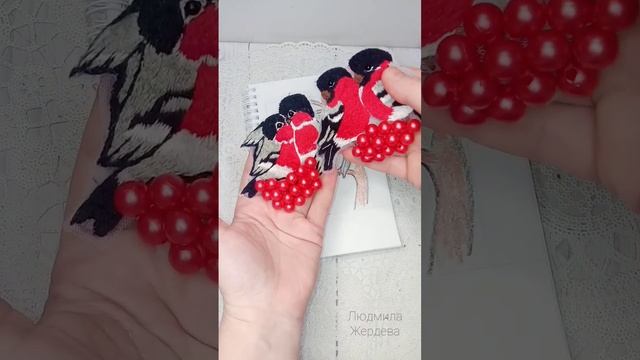 Заготовочки вышивка для варежек. #вышивкагладью #вышивканаодежде #вышивка #снегири