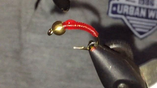 Мушка на окуня для зимней рыбалки без монтажной нити! смотреть онлайн