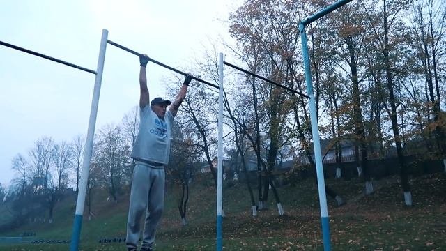 КАК ПОДТЯНУТЬСЯ 100 РАЗ?! КАК РАЗВИТЬ ВЫНОСЛИВОСТЬ? *легко*★