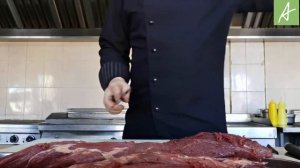 Обработка и подготовка говяжьей вырезки.