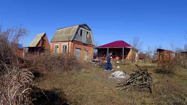 КУПИЛ ЗАБРОШЕННУЮ ДАЧУ | РАСЧИЩАЕМ УЧАСТОК | СЕРИЯ 1