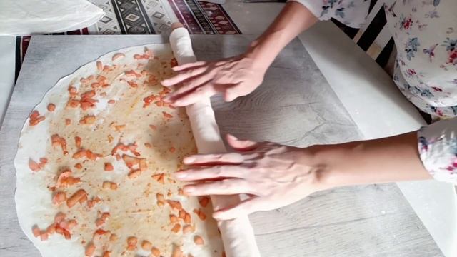 Мука, вода и лук! Готовить буду каждую неделю. Это блюдо не перестану готовить!