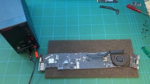 macbook air A1466 not power on , not charge, no display motherboard water damage repair.