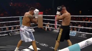 Бой Александра Усика против Выскочки! Жестко унизил...