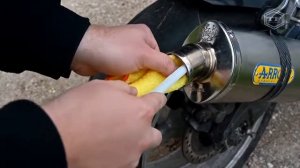 Резиновые курицы в глушитель мотоцикла