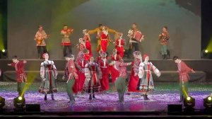 коллектив народной песни «Травень» - Едем в соседнее село на дискотеку