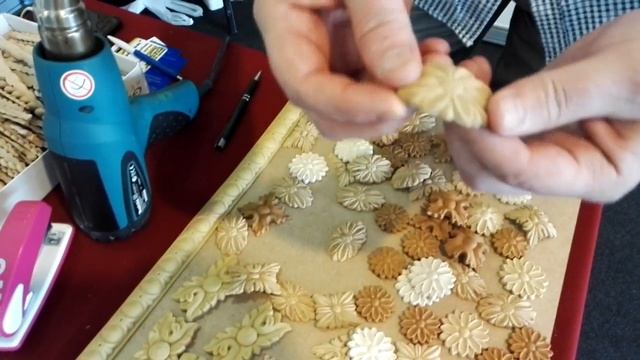 Гибкий резной декор для мебели.