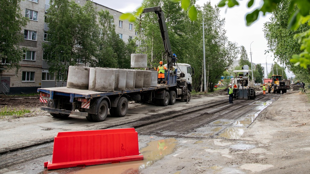 В Сургуте продолжают ремонтировать дороги