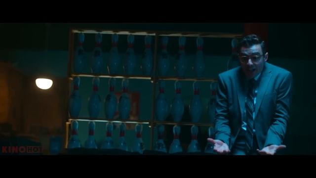 013. Утром он чистит туалеты, а ночью чистит лица Вампиров.mp4 смотреть онлайн