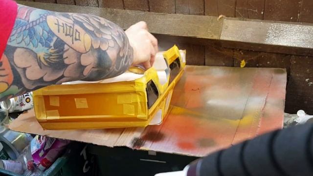 Rc Traxxas Trx-4 Ford Bronco Custom Painted Body Shell Black & Gold Rear Bed Modification - Part 1 смотреть онлайн