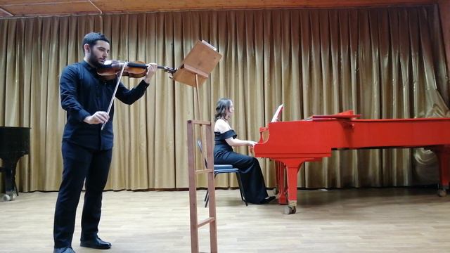 Свиркина С. В. 3 курс группа 07356, иллюстратор Полосин В. В., А. Глазунов "Размышление" смотреть онлайн