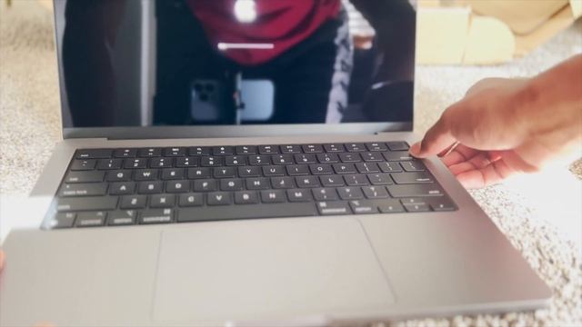 MacBook Pro 14” Unboxing смотреть онлайн
