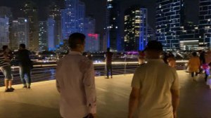 Стоит ли ехать в июле в Дубай? Очень много туристов, слишком много, но все гуляют только ночью