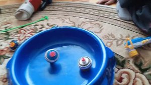 первая часть священный охранник против Инфинити надо и Бейблэйд бёрст второго сезона ????