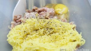 Котлеты из свинины с тертым картофелем в духовке