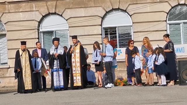 Празник този ден е - аз съм първокласник смотреть онлайн