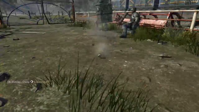 NOOB TUBE BOUNCE OFF ENEMY'S RIOT SHIELD!! смотреть онлайн