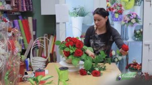 БУКЕТ РОЗ в КОРЗИНЕ Составление Букета Роз в Красивой Корзине / Школа Флористики Olinbuket